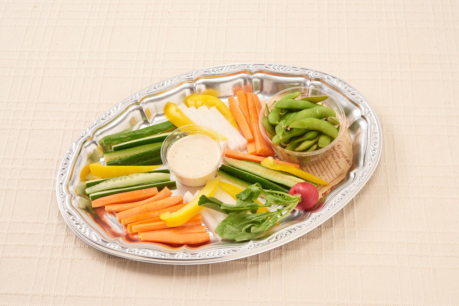 彩り野菜のスティック＆おつまみ一品