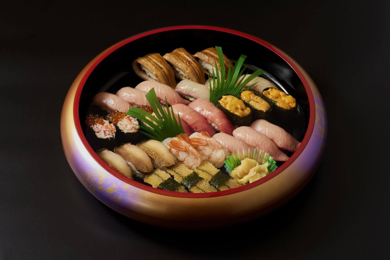 特選にぎり寿司（3人盛り）.jpg